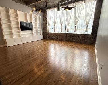210 Walker Street Sw - Photo Thumbnail 5