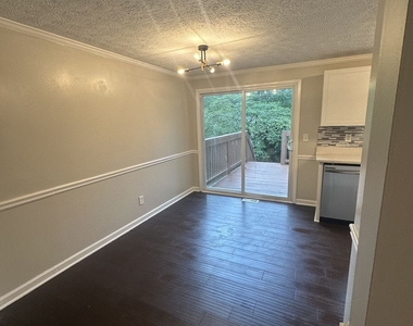 2205 Mill Wood Court - Photo Thumbnail 10