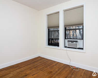 711 St Marks Ave 11216 - Photo Thumbnail 1