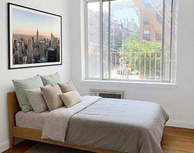 401 East 13th Street - Photo Thumbnail 2