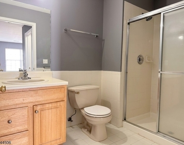 10 Dina Ln - Photo Thumbnail 13