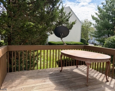 10 Dina Ln - Photo Thumbnail 22
