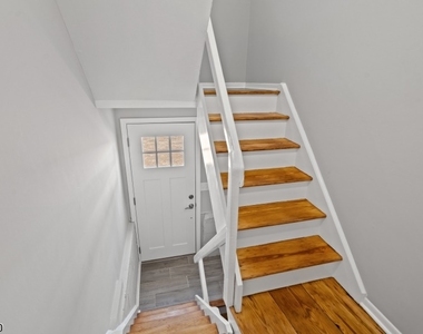 227 N 11th St - Photo Thumbnail 16