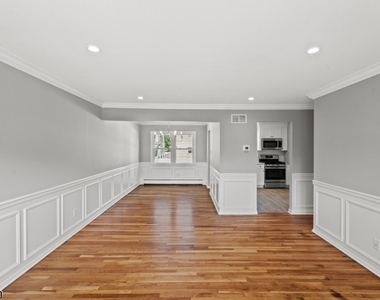 227 N 11th St - Photo Thumbnail 3