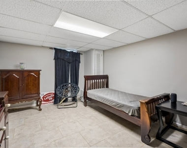 203 Dorchester St - Photo Thumbnail 17