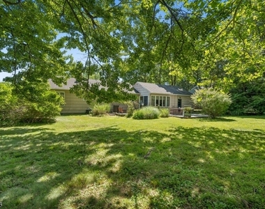 203 Dorchester St - Photo Thumbnail 24
