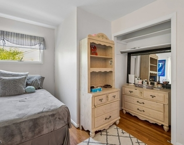 203 Dorchester St - Photo Thumbnail 10