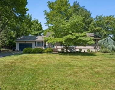 203 Dorchester St - Photo Thumbnail 1