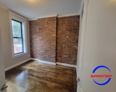 248 Mott Street - Photo Thumbnail 7
