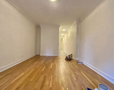 148 West 68th Street - Photo Thumbnail 4