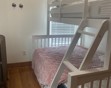 64 Abbott Avenue - Photo Thumbnail 12