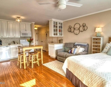 5 Ocean Avenue N - Photo Thumbnail 2