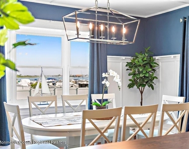 27 Shrewsbury Drive - Photo Thumbnail 12
