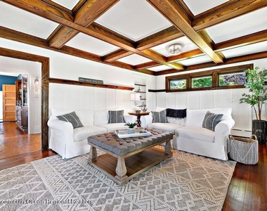 27 Shrewsbury Drive - Photo Thumbnail 8