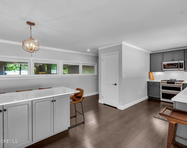 10 Woodland Terrace - Photo Thumbnail 11