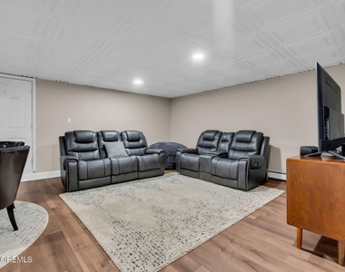 10 Woodland Terrace - Photo Thumbnail 26