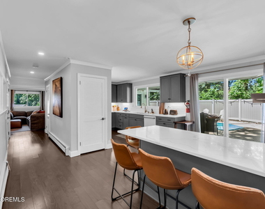 10 Woodland Terrace - Photo Thumbnail 10
