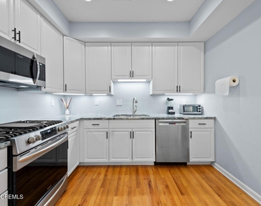 162a Main Street - Photo Thumbnail 11