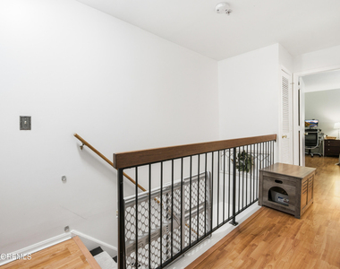 409 Schley Avenue - Photo Thumbnail 6