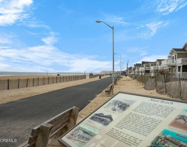 162 Main Street - Photo Thumbnail 44