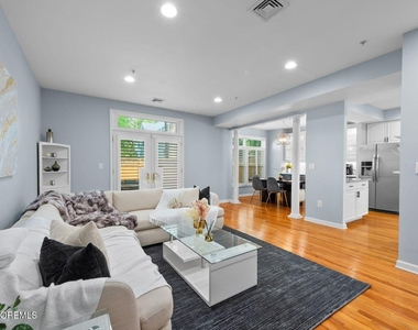 162 Main Street - Photo Thumbnail 6