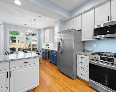 162 Main Street - Photo Thumbnail 12