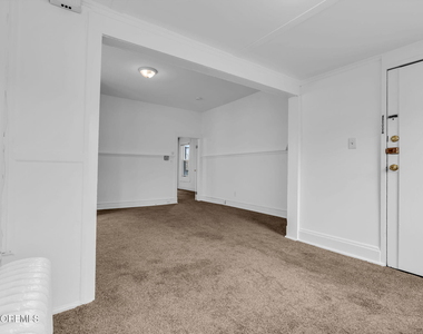 805 6th Avenue - Photo Thumbnail 11