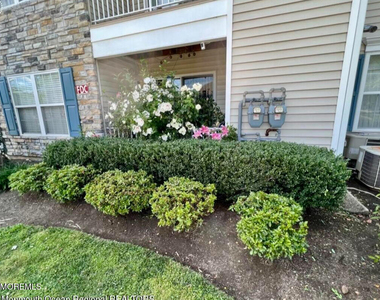 102 Wedgewood Circle - Photo Thumbnail 15