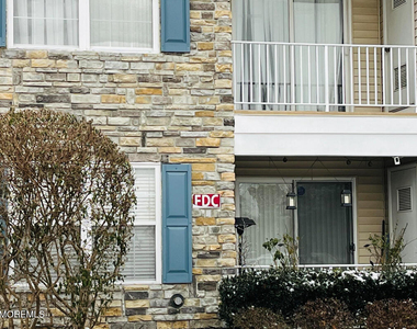 102 Wedgewood Circle - Photo Thumbnail 16