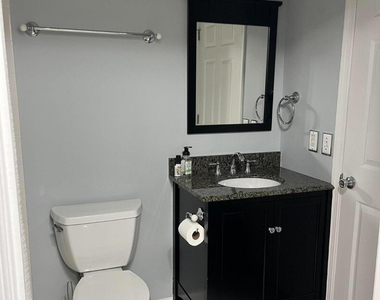102 Wedgewood Circle - Photo Thumbnail 14