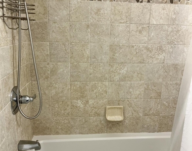 102 Wedgewood Circle - Photo Thumbnail 10