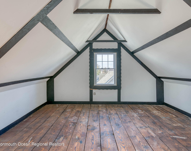 109 E River Road - Photo Thumbnail 23