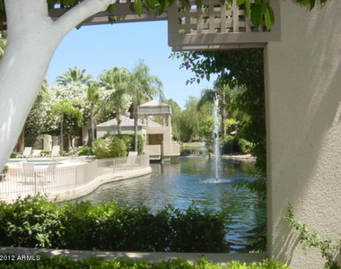 7272 E Gainey Ranch Road - Photo Thumbnail 24