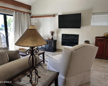 7272 E Gainey Ranch Road - Photo Thumbnail 2