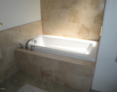 7272 E Gainey Ranch Road - Photo Thumbnail 17