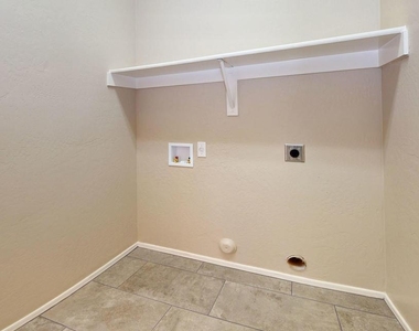 7637 E Billings Street - Photo Thumbnail 18