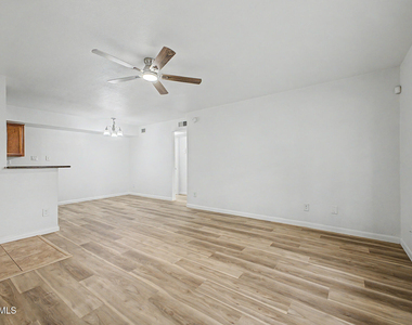 5995 N 78th Street - Photo Thumbnail 12