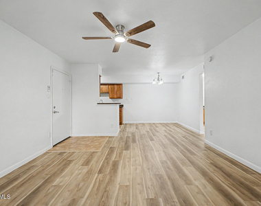 5995 N 78th Street - Photo Thumbnail 13