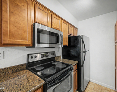 5995 N 78th Street - Photo Thumbnail 18