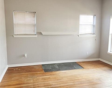 5720 Vickery Boulevard - Photo Thumbnail 2