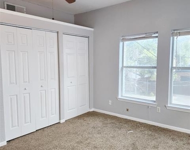 5720 Vickery Boulevard - Photo Thumbnail 8