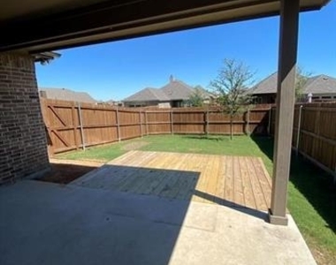 1554 Tyler Street - Photo Thumbnail 14