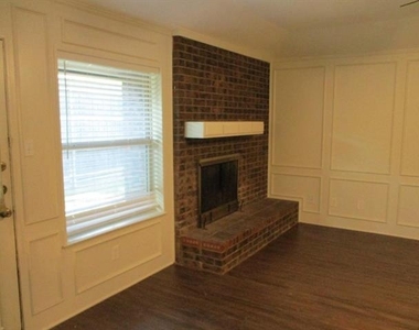 912 Shell Court - Photo Thumbnail 3