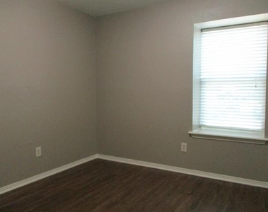 912 Shell Court - Photo Thumbnail 9