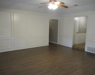 912 Shell Court - Photo Thumbnail 1