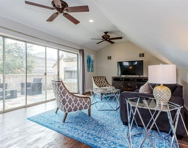 3817 Bowser Avenue - Photo Thumbnail 34