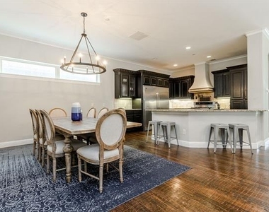 3817 Bowser Avenue - Photo Thumbnail 15