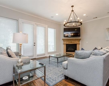 3817 Bowser Avenue - Photo Thumbnail 10