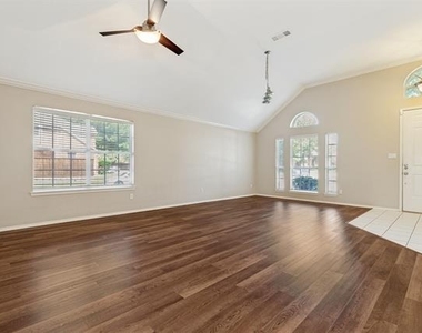 2517 Vail Drive - Photo Thumbnail 1