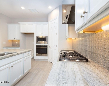 26282 N 106th Drive - Photo Thumbnail 4